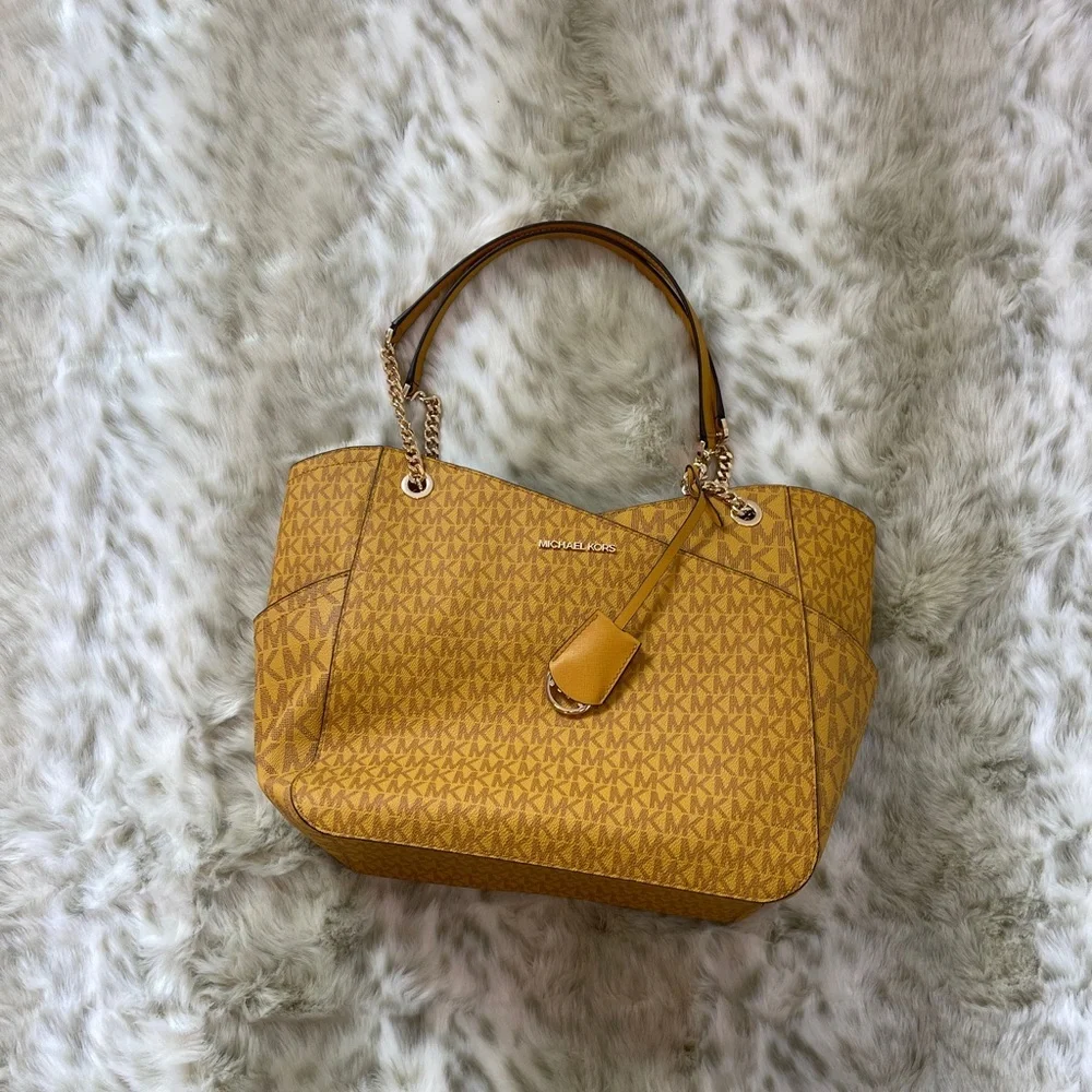 Michael Kors Yellow Tote Bag - Picture 4 of 6